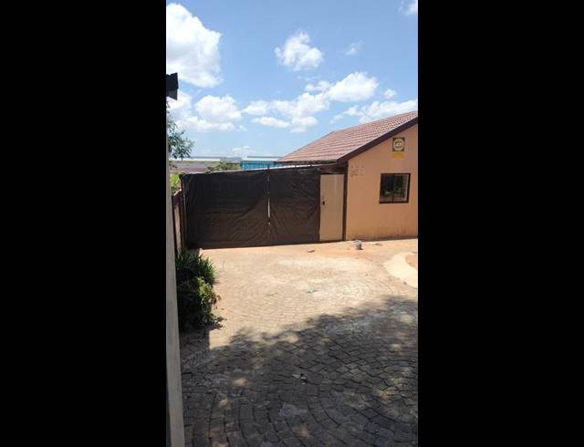 3 BEDROOM HOUSE FOR SALE IN MARLBORO GARDENS